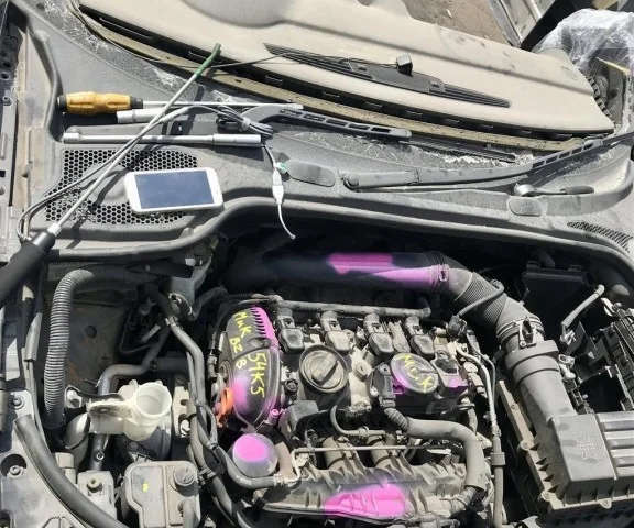 Двигатель без навесного для Volkswagen Passat (USA) 2011-2014 на фотографиях