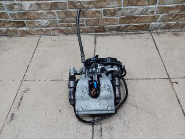 Суппорт задний левый для Mercedes-Benz E class W213 2016-2023 на фотографиях