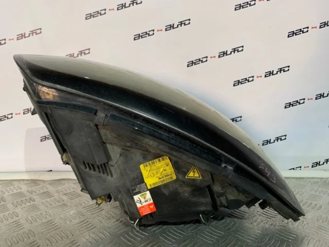 Фара правая для Volvo C30 MK 2006-2013 на фотографиях