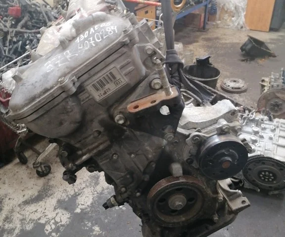 Двигатель для Toyota RAV4 XA40 2013-2015 на фотографиях