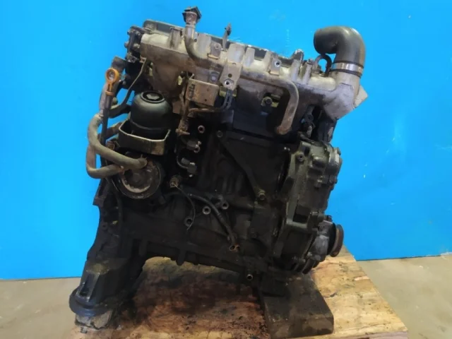 Двигатель без навесного для Nissan Serena C23 1994-1999 на фотографиях