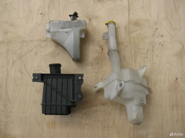 Бачок омывателя для Mazda CX 7 ER rest 2010-2012 на фотографиях