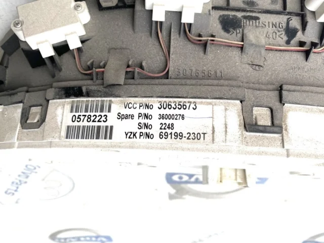 Приборная панель для Volvo XC90 I C 2002-2014 на фотографиях