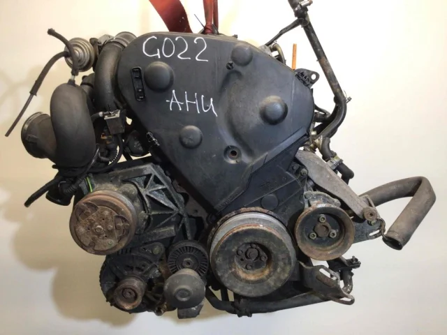 Двигатель без навесного для Volkswagen Passat (B4, Typ 3A) 1993-1997 на фотографиях