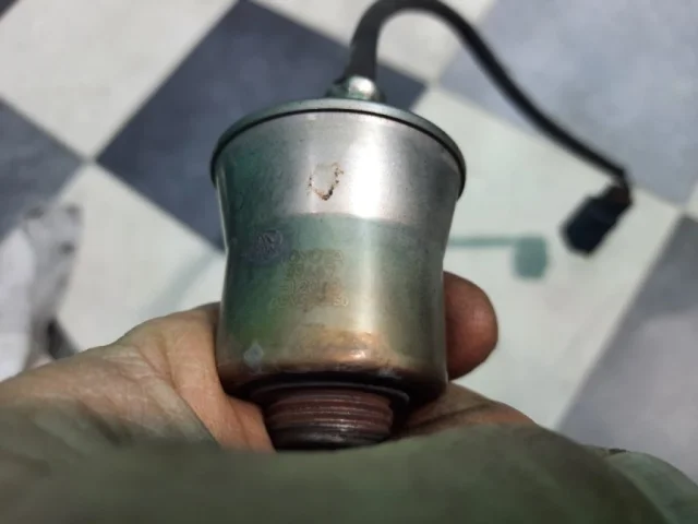 Лямбда-зонд (верхний) для Toyota RAV4 XA30 2005-2012 на фотографиях