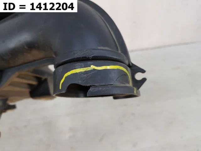 Резонатор воздуховода для Hyundai Solaris 1 рестайлинг 2014-2017 на фотографиях