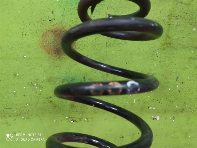 Пружина амортизатора задняя для Volkswagen Jetta 6 2010-2019 на фотографиях