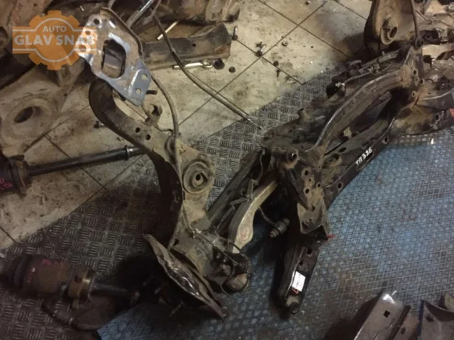 Задняя балка для Nissan X-Trail T31 RU 2007-2014 на фотографиях