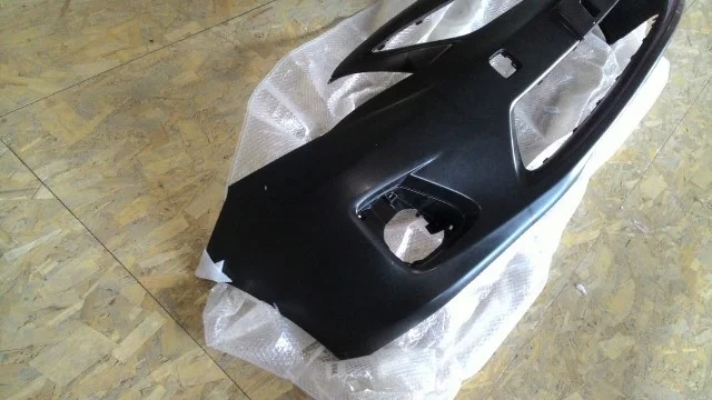 Бампер передний для Toyota Corolla E140/E150 Седан 2006-2013 на фотографиях