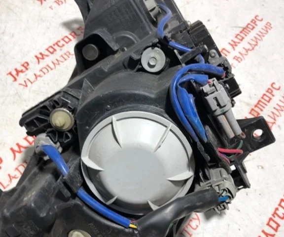 Фара левая для Nissan Murano Z50 JDM 2004-2008 на фотографиях