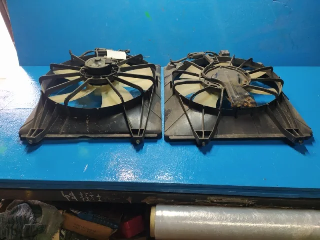 Диффузор вентилятора для Honda CR-V RE 2006-2009 на фотографиях