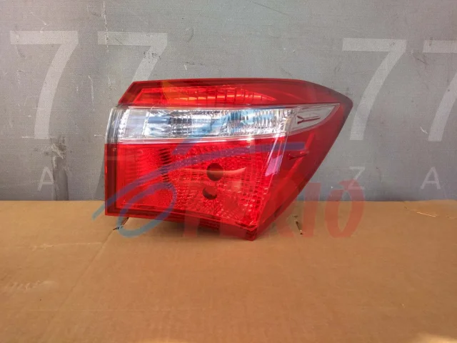 Фонарь внешний правый для Toyota Corolla E180 rest (RU) 2016-2019 на фотографиях