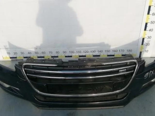 Бампер передний для Peugeot 508 Седан 2011-2018 на фотографиях