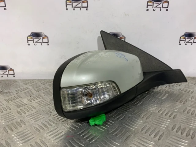 Зеркало заднего вида (в салоне) для Volvo C30 MK 2006-2013 на фотографиях