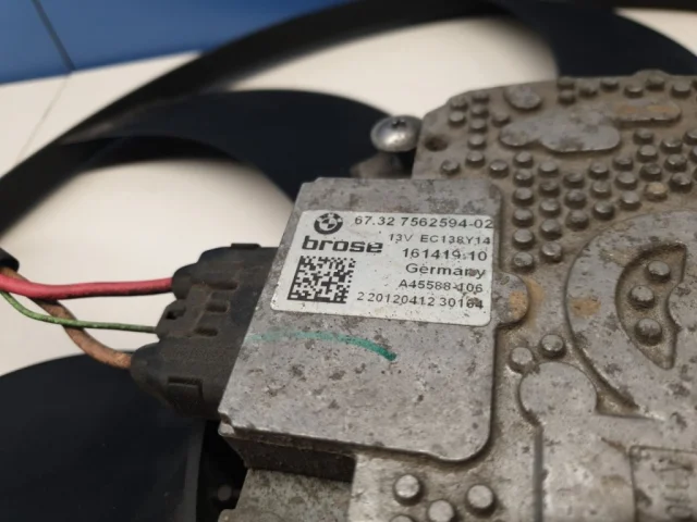 Вентилятор радиатора охлаждения ДВС для BMW X3 F25 2010-2017 на фотографиях