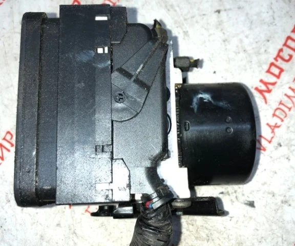 Блок ABS для Honda Accord 7 2002-2008 на фотографиях