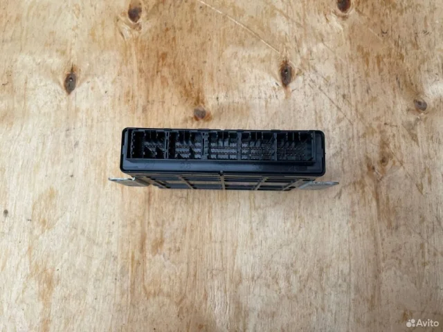 Блок управления двигателем для Mitsubishi Pajero V70 5dr (JDM) 1999-2006 на фотографиях