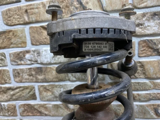 Стойка стабилизатора задняя для BMW 5er Ф10 2010-2013 на фотографиях