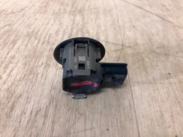 Датчик парктроника передний для Mitsubishi Outlander III 3 rest GF0W 2018-2022 на фотографиях