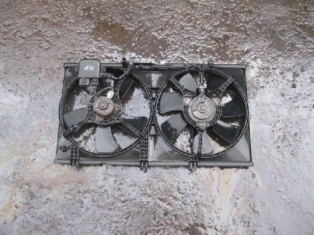 Диффузор вентилятора для Mitsubishi Lancer 9 Седан CS 2003-2010 на фотографиях