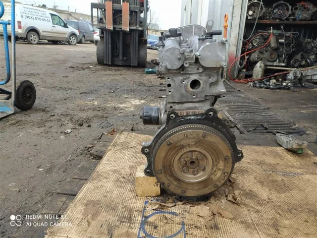 Двигатель без навесного для Volkswagen Polo IV (9N) 2001-2005 на фотографиях