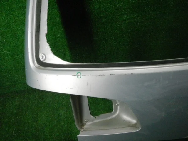 Крышка багажника для Volkswagen Touran 1T 2003-2015 на фотографиях