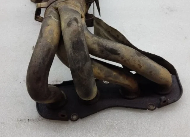 Выпускной коллектор для Toyota RAV4 XA30 2005-2012 на фотографиях