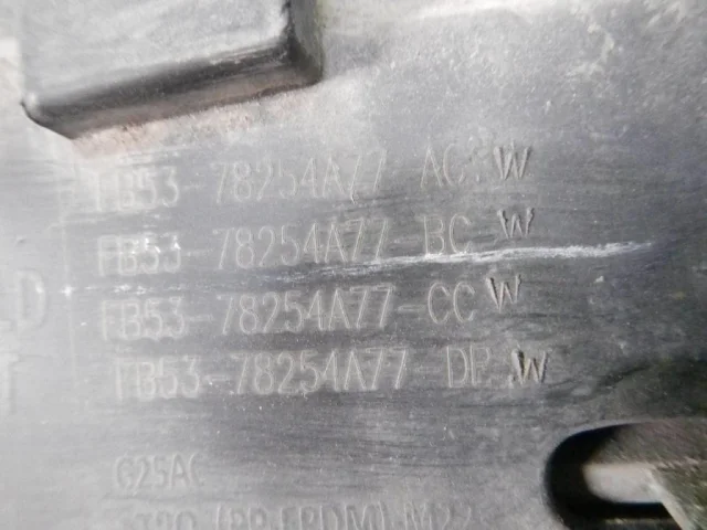 Молдинг двери задний левый для Ford Explorer U502 rest 2014-2019 на фотографиях