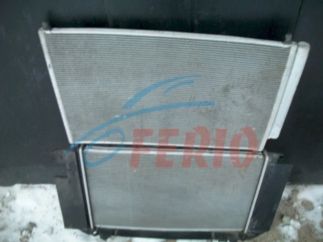Радиатор охлаждения ДВС для Toyota Corolla E140/E150 Седан 2006-2013 на фотографиях