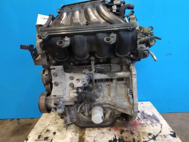 Двигатель без навесного для Nissan Serena C25 2005-2012 на фотографиях
