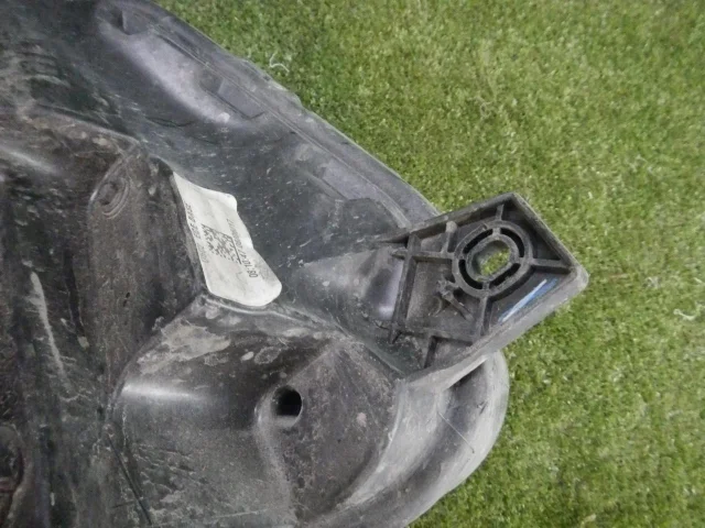 Фара левая для Ford Explorer U502 rest 2014-2019 на фотографиях