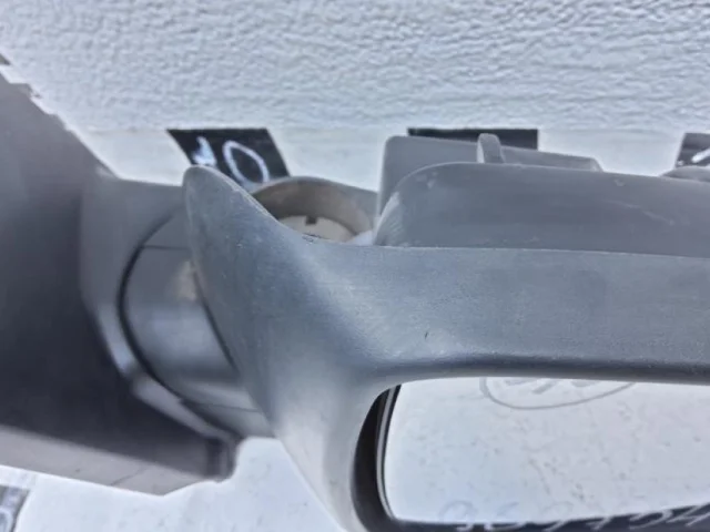 Стекла и зеркала для Nissan Note E12 2012-2020 на фотографиях