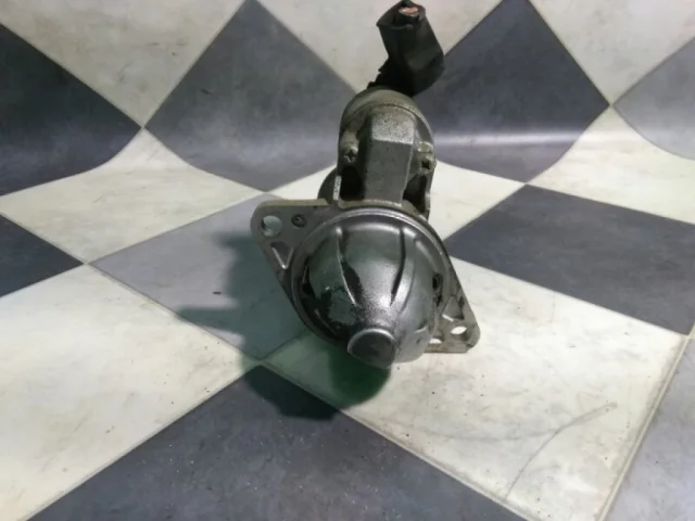 Стартер для Subaru Legacy Универсал BR/B14 2009-2015 на фотографиях