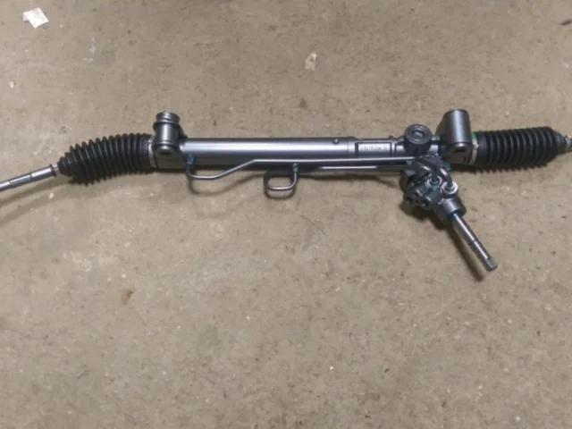 Рулевая рейка для Opel Astra J Седан 2011-2017 на фотографиях