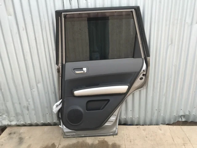 Дверь задняя правая для Nissan X-Trail T31 RU 2007-2014 на фотографиях