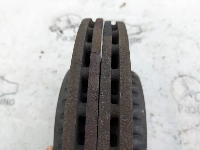 Диски тормозные передние (комплект) для Mercedes-Benz E class W213 2016-2023 на фотографиях