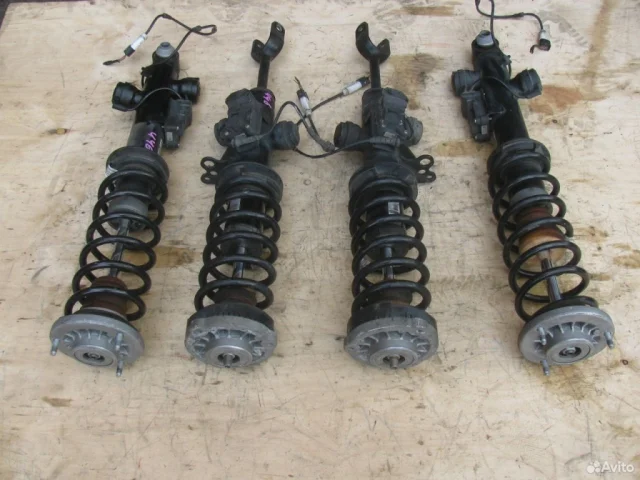 Пружина амортизатора задняя для BMW 5er Ф10 2010-2013 на фотографиях