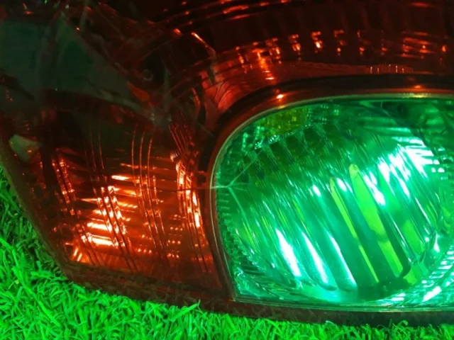 Фонарь левый для Volvo C30 MK 2006-2013 на фотографиях