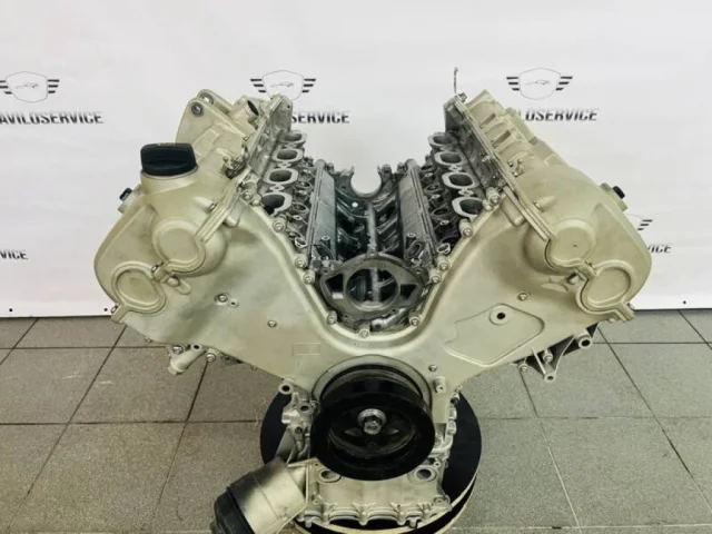 Двигатель без навесного для Porsche Cayenne 958 2010-2014 на фотографиях