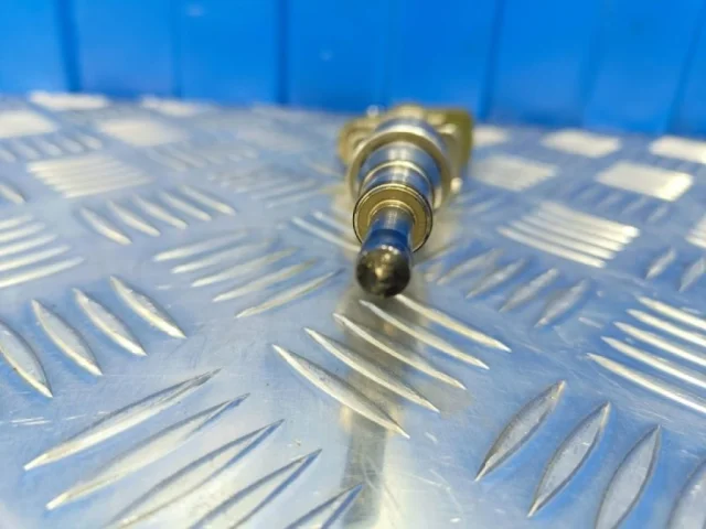 Форсунка топливная для BMW 3er Е90 2005-2011 на фотографиях