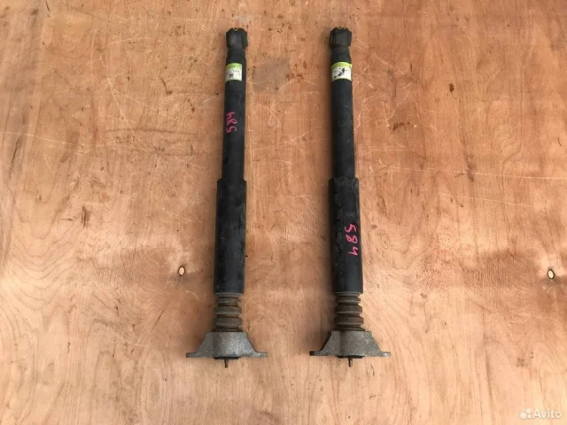 Амортизатор задний левый для Mazda CX 5 KE 2011-2017 на фотографиях