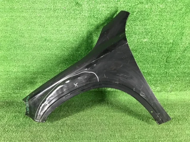 Крыло левое для Mercedes-Benz CLA class C117 2013-2019 на фотографиях