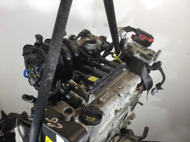 Двигатель без навесного для Fiat Punto Evo 2009-2015 на фотографиях