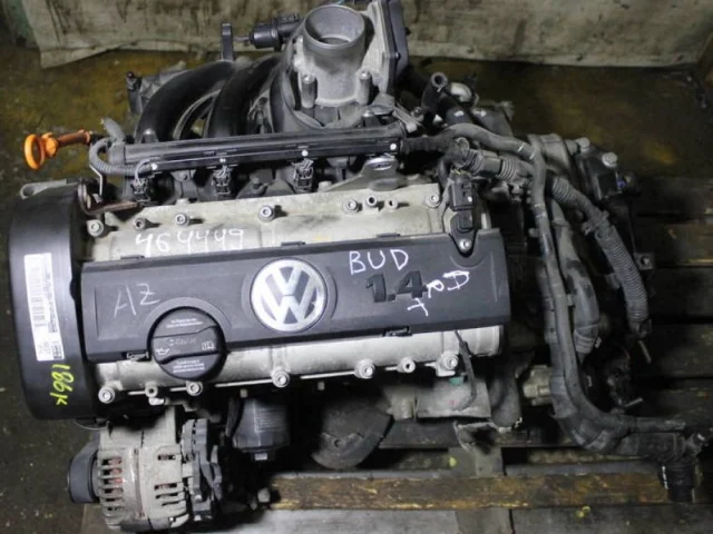 Двигатель без навесного для Volkswagen Polo IV (9N3) 2005-2009 на фотографиях