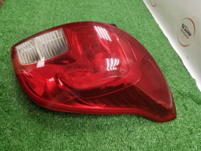 Фонарь правый для Opel Mokka 2012-2016 на фотографиях