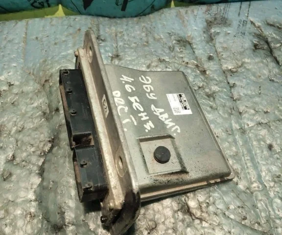 Блок управления двигателем для Toyota Land Cruiser 200 2007-2015 на фотографиях