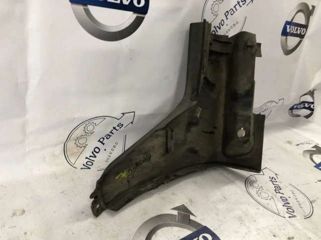 Накладка порога левая для Volvo XC70 BZ 2007-2016 на фотографиях