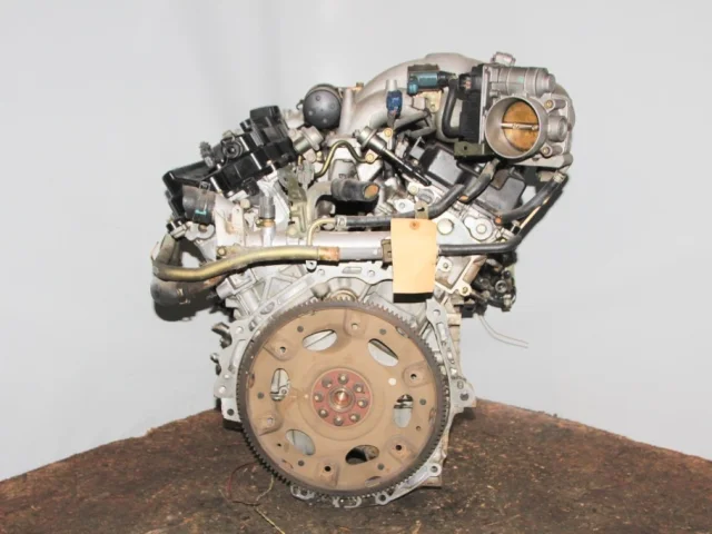 Двигатель без навесного для Nissan Pathfinder R52 2013-2017 на фотографиях