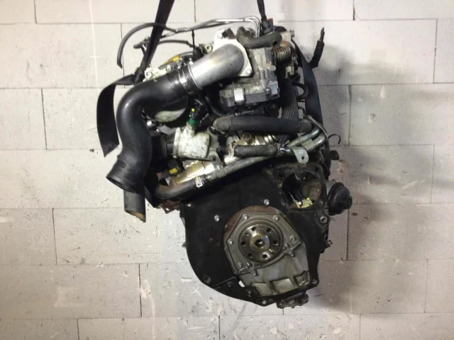 Двигатель для Opel Zafira B 2005-2015 на фотографиях