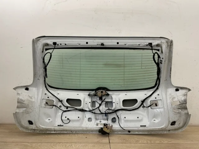 Крышка багажника для Audi Q7 4L 2005-2015 на фотографиях